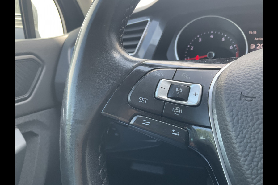 Volkswagen Tiguan 1.5 TSI ACT Comfortline Automaat Elek.Trekhaak Adap.Cruise Carplay!