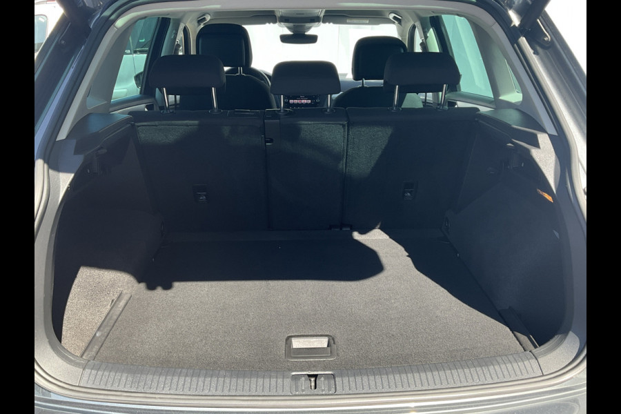 Volkswagen Tiguan 1.5 TSI ACT Comfortline Automaat Elek.Trekhaak Adap.Cruise Carplay!