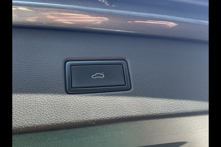 Volkswagen Tiguan 1.5 TSI ACT Comfortline Automaat Elek.Trekhaak Adap.Cruise Carplay!