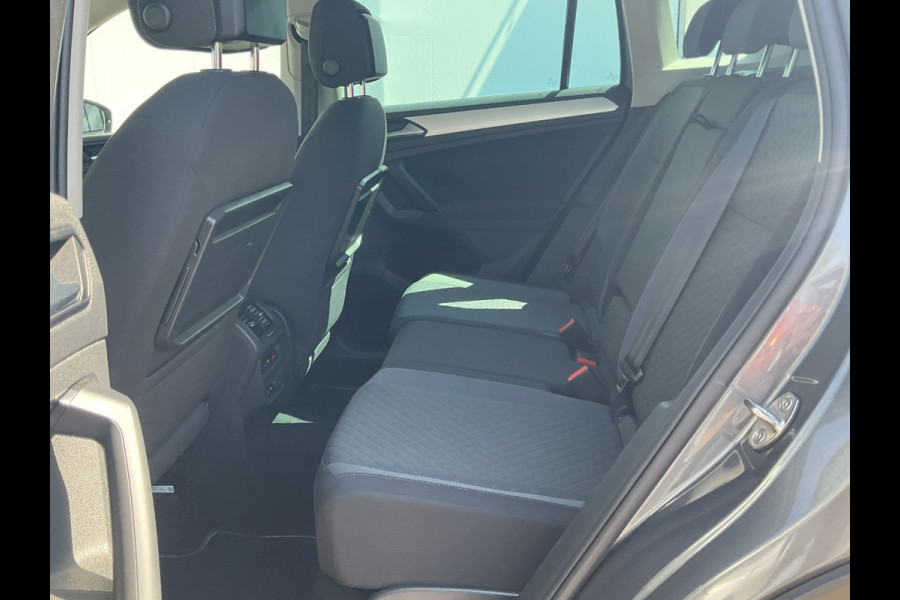 Volkswagen Tiguan 1.5 TSI ACT Comfortline Automaat Elek.Trekhaak Adap.Cruise Carplay!