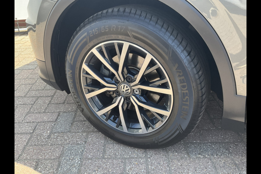 Volkswagen Tiguan 1.5 TSI ACT Comfortline Automaat Elek.Trekhaak Adap.Cruise Carplay!