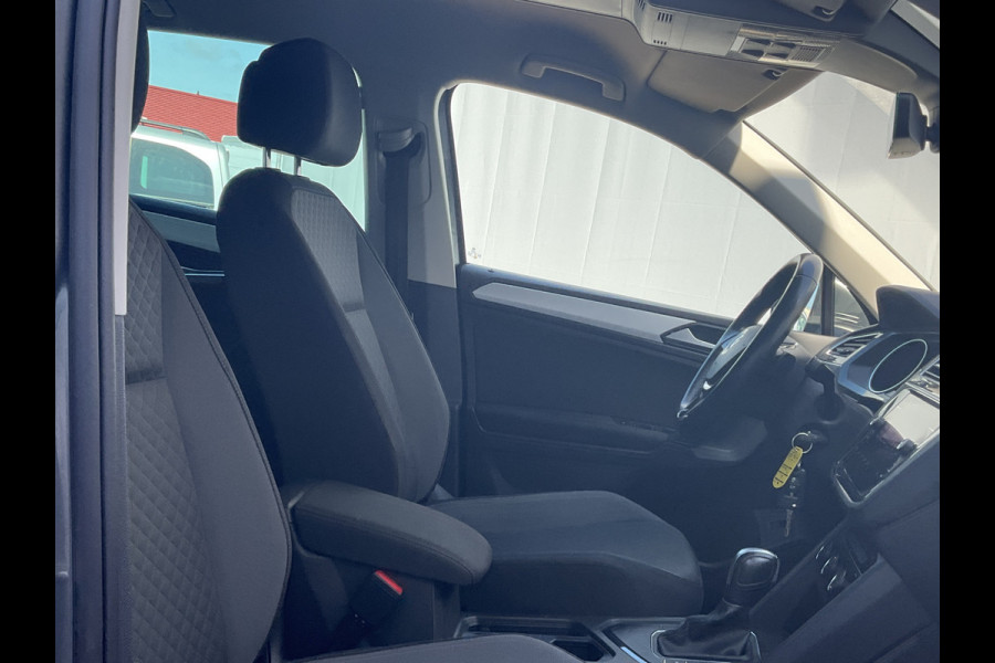 Volkswagen Tiguan 1.5 TSI ACT Comfortline Automaat Elek.Trekhaak Adap.Cruise Carplay!