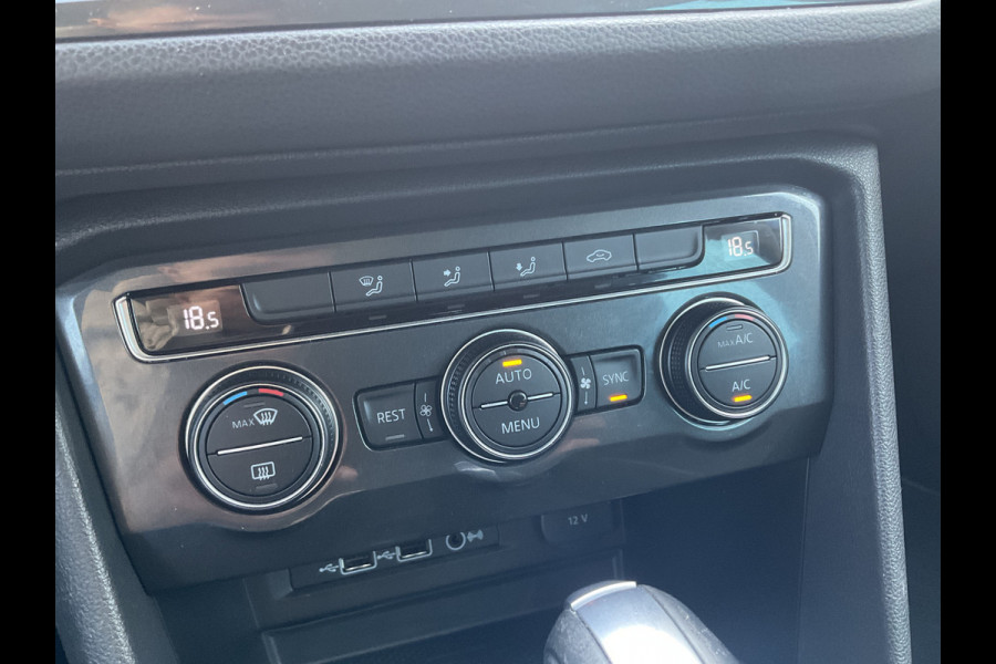 Volkswagen Tiguan 1.5 TSI ACT Comfortline Automaat Elek.Trekhaak Adap.Cruise Carplay!