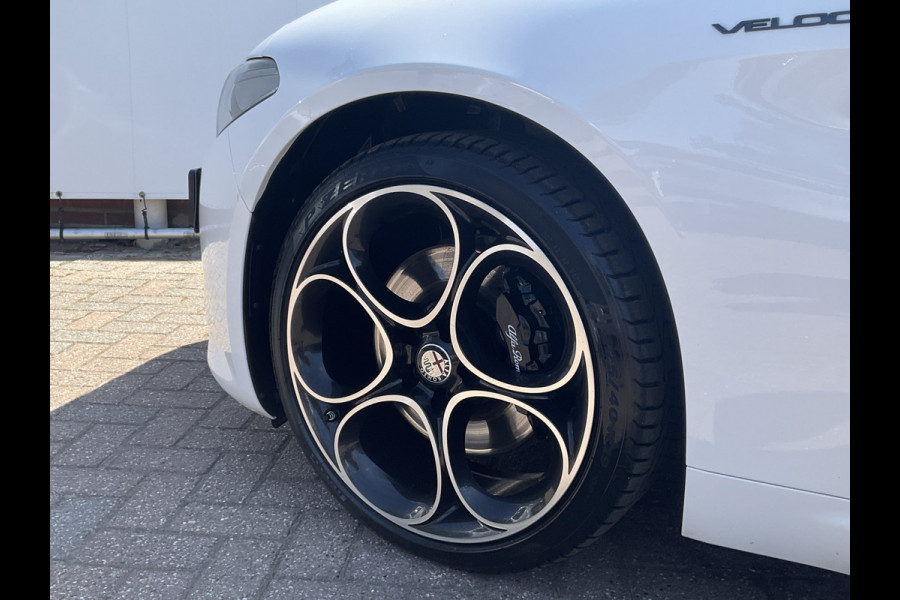 Alfa Romeo Giulia 2.0 T 281pk Veloce AWD Q4 Pano.dak Carplay