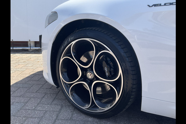 Alfa Romeo Giulia 2.0 T 281pk Veloce AWD Q4 Pano.dak Carplay