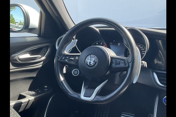 Alfa Romeo Giulia 2.0 T 281pk Veloce AWD Q4 Pano.dak Carplay