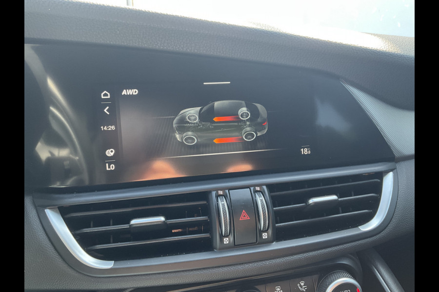 Alfa Romeo Giulia 2.0 T 281pk Veloce AWD Q4 Pano.dak Carplay