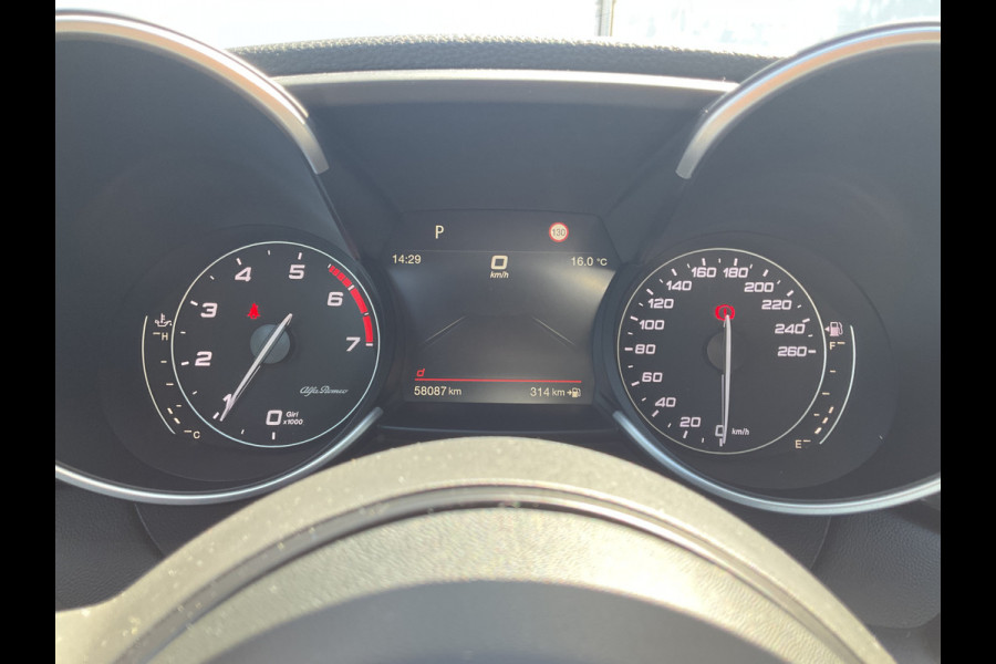 Alfa Romeo Giulia 2.0 T 281pk Veloce AWD Q4 Pano.dak Carplay