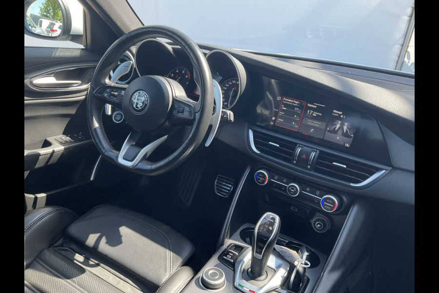 Alfa Romeo Giulia 2.0 T 281pk Veloce AWD Q4 Pano.dak Carplay