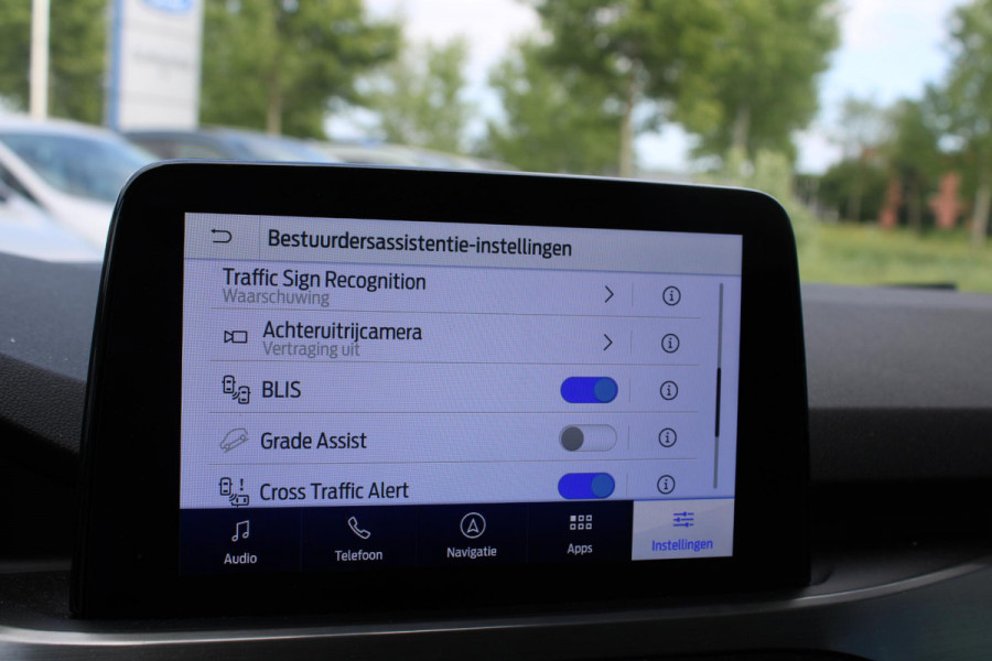 Ford Kuga 2.5 PHEV Titanium | Adaptieve Cruise Control | 18 Inch Lichtmetalen Velgen | Climate Control | PDC V +A | BLIS |