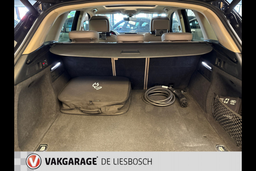 Audi Q5 50 TFSI e quattro Pro Line / Leder /panorama-dak / trekhaak /luchtvering