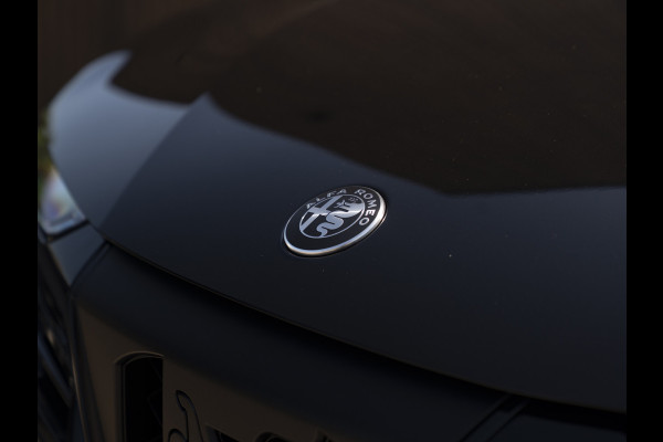 Alfa Romeo junior 1.2 Turbo Ibrida Speciale | Adapt. cruise | Camera | Sport Pack