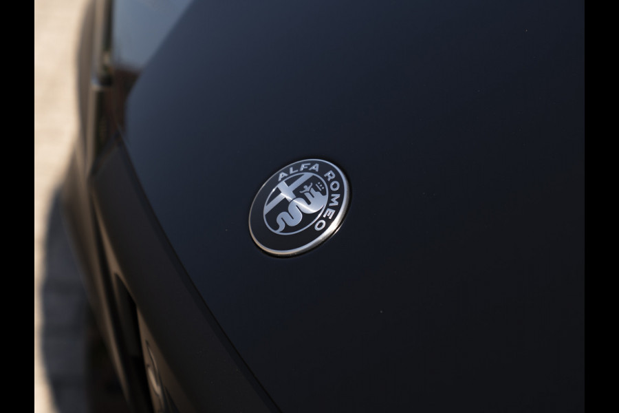 Alfa Romeo junior 1.2 Turbo Ibrida Speciale | Adapt. cruise | Camera | Sport Pack