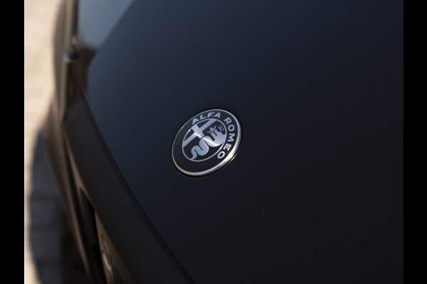 Alfa Romeo junior 1.2 Turbo Ibrida Speciale | Adapt. cruise | Camera | Sport Pack