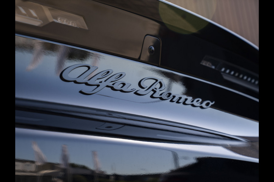 Alfa Romeo junior 1.2 Turbo Ibrida Speciale | Adapt. cruise | Camera | Sport Pack