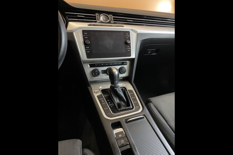 Volkswagen Passat Variant 1.4 TSI Comfortline Business navigatie | carplay