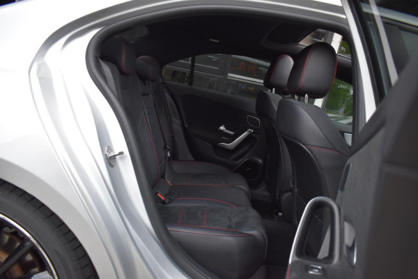 Mercedes-Benz A-Klasse 250 4MATIC AMG Pano 360 Lane ACC BM Ambiance