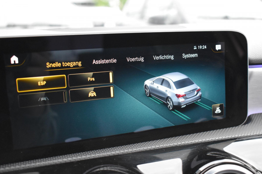 Mercedes-Benz A-Klasse 250 4MATIC AMG Pano 360 Lane ACC BM Ambiance