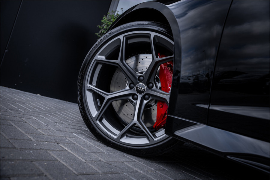 Audi RS6 Avant TFSI quattro performance 630PK - Panorama | Carbon | B&O | Stoelkoeling