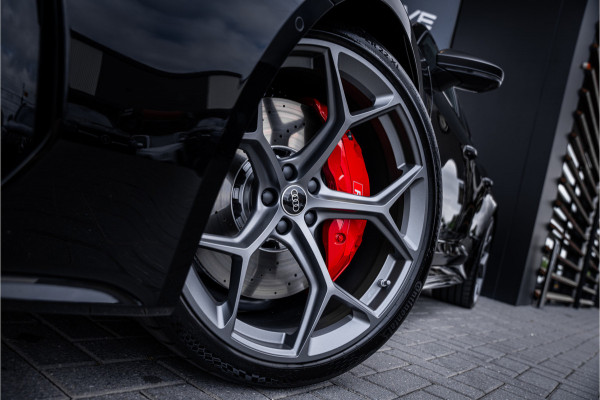 Audi RS6 Avant TFSI quattro performance 630PK - Panorama | Carbon | B&O | Stoelkoeling