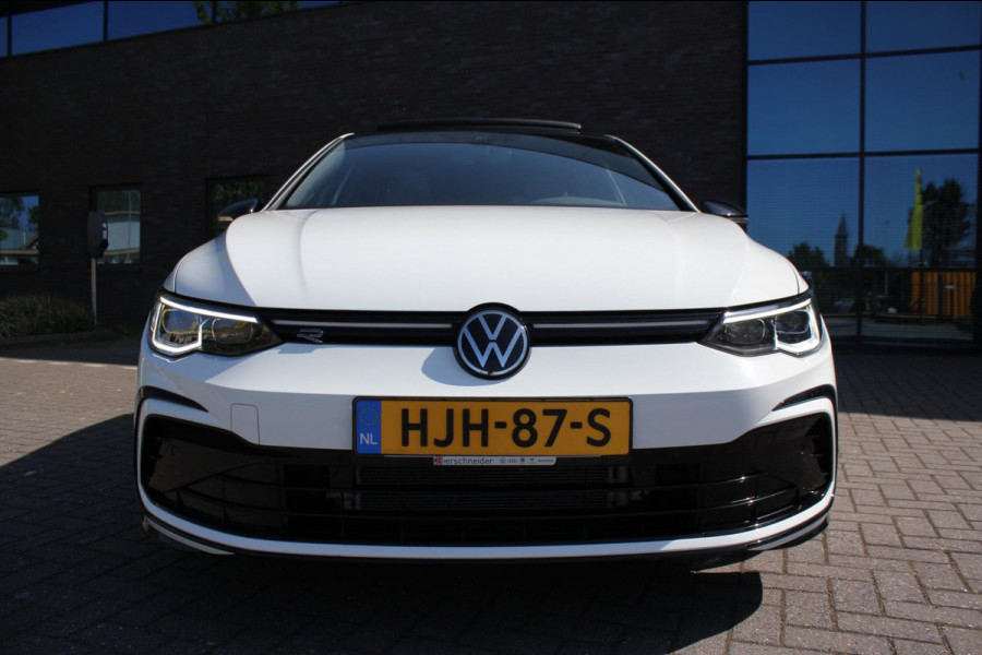 Volkswagen Golf 1.5 eTSI R-Line