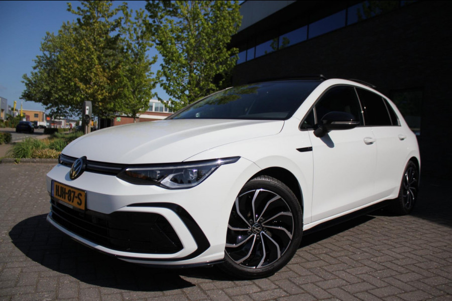 Volkswagen Golf 1.5 eTSI R-Line