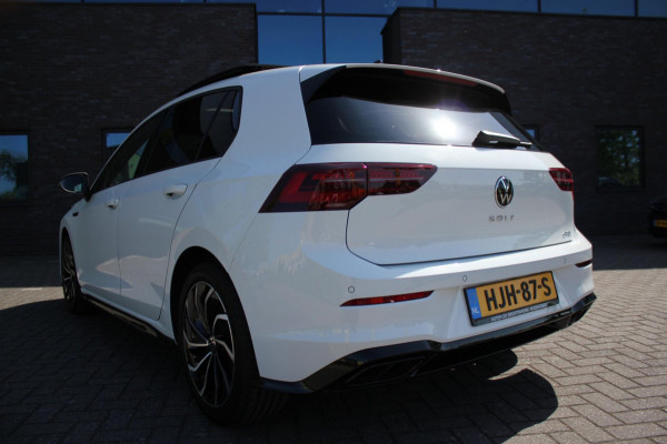 Volkswagen Golf 1.5 eTSI R-Line