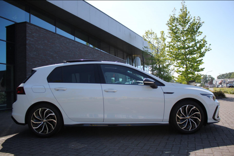 Volkswagen Golf 1.5 eTSI R-Line
