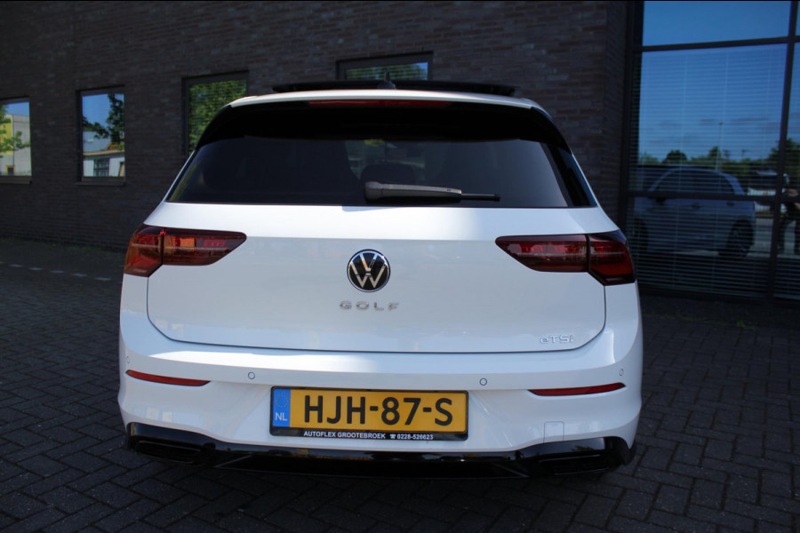 Volkswagen Golf 1.5 eTSI R-Line