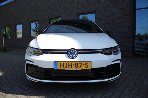 Volkswagen Golf 1.5 eTSI R-Line