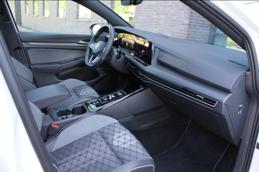 Volkswagen Golf 1.5 eTSI R-Line