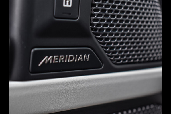 Land Rover Defender 3.0 D200 90 MHEV SE | LEDER | MERIDIAN SURROUND | 360 CAMERA | TREKHAAK | KEYLESS ENTREE | BLIS |