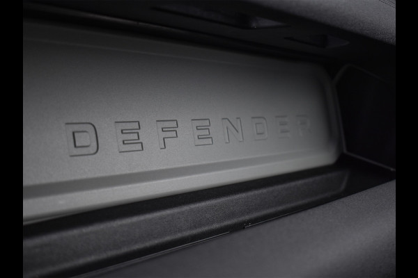 Land Rover Defender 3.0 D200 90 MHEV SE | LEDER | MERIDIAN SURROUND | 360 CAMERA | TREKHAAK | KEYLESS ENTREE | BLIS |