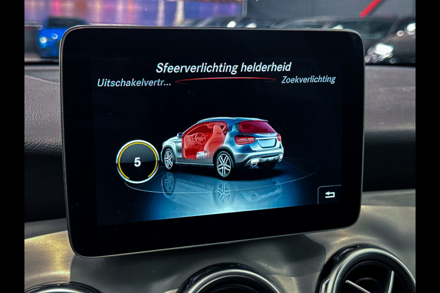 Mercedes-Benz GLA 180 AMG Night Edition |NL NAP|Panorama|Camera|Keyless