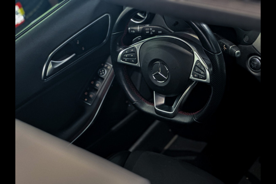 Mercedes-Benz GLA 180 AMG Night Edition |NL NAP|Panorama|Camera|Keyless