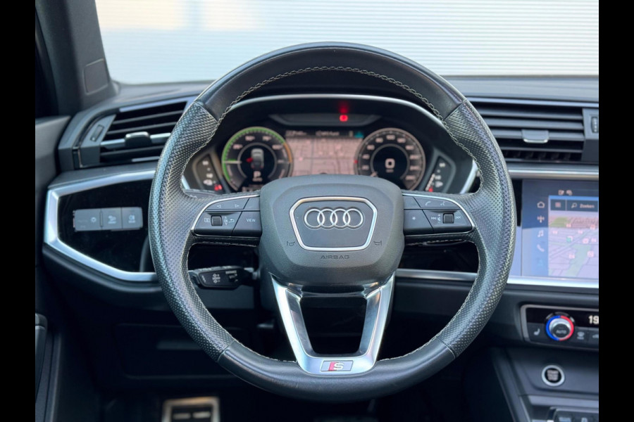Audi Q3 Sportback 45 TFSI e S Pano/Memory/Keyless/Trekhaak