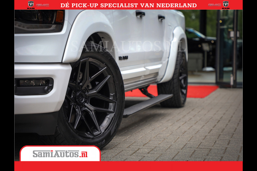 Dodge Ram 1500 Laramie Night | V8 5,7 402HP | Krachtige Hemi | Comfortabele Dubbele Cabine met Royale 5 Zitplaatsen | BPM vrij | Nu Leverbaar uit Voorraad | Voorraad Nr 2015 - 4725