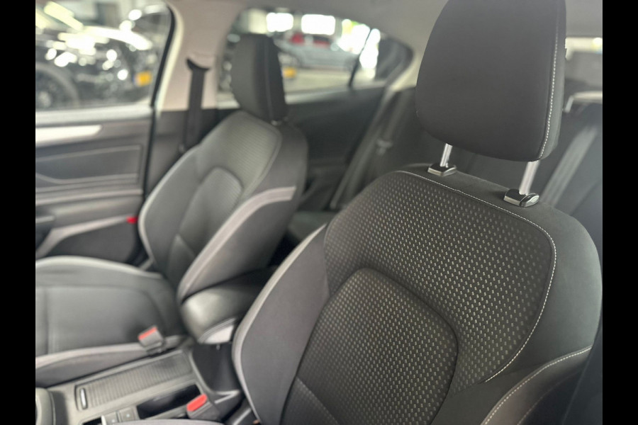 Ford Focus 1.0 EcoBoost Titanium Business, Navi, PDC, Stoelverwarming