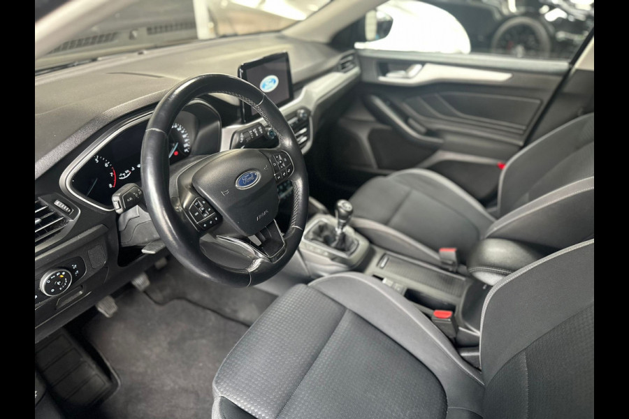 Ford Focus 1.0 EcoBoost Titanium Business, Navi, PDC, Stoelverwarming