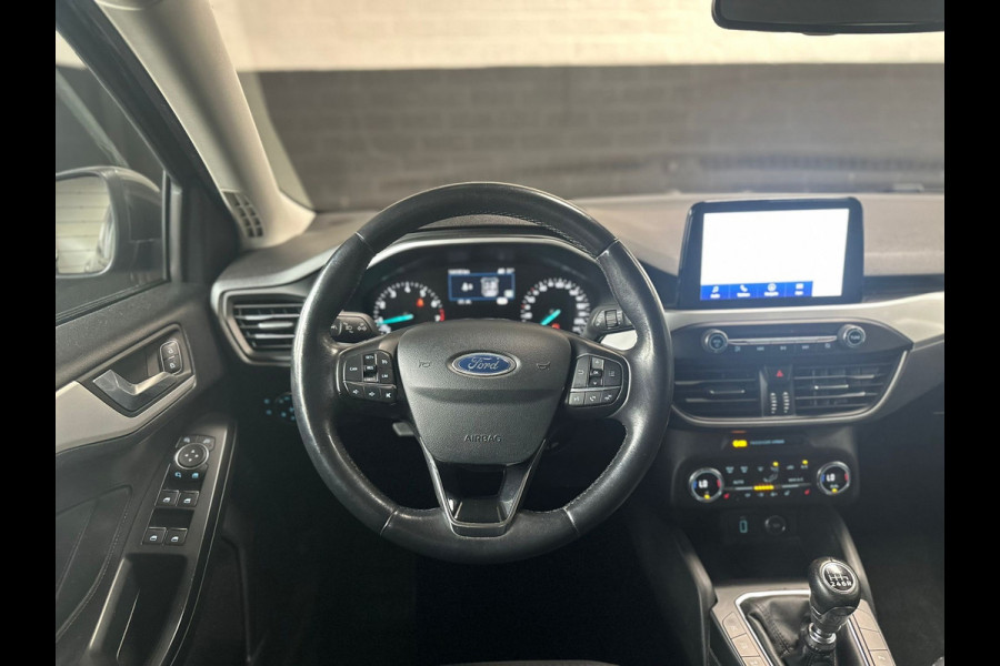 Ford Focus 1.0 EcoBoost Titanium Business, Navi, PDC, Stoelverwarming