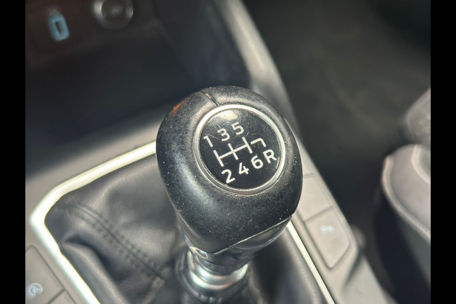 Ford Focus 1.0 EcoBoost Titanium Business, Navi, PDC, Stoelverwarming