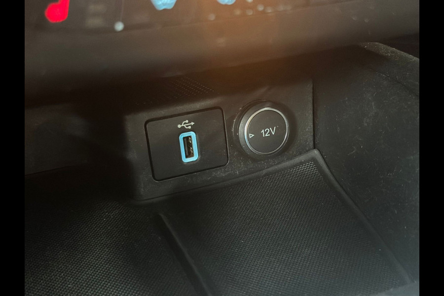 Ford Focus 1.0 EcoBoost Titanium Business, Navi, PDC, Stoelverwarming