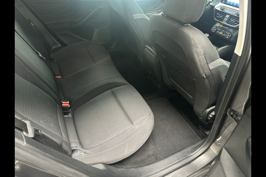 Ford Focus 1.0 EcoBoost Titanium Business, Navi, PDC, Stoelverwarming