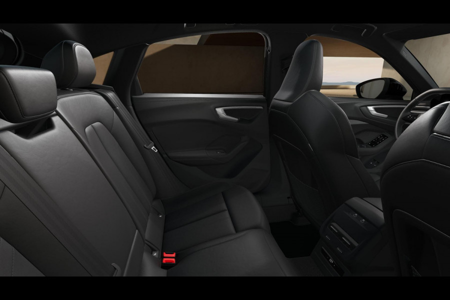 Audi A5 Limousine 2.0 e-hybrid quattro S edition adapative cruise control, comfortsleutel, omgevingscamera's, MMI bijrijdersscherm, TREKHAAK, optiek zwart glanzend, LM velgen 19", leder interieur