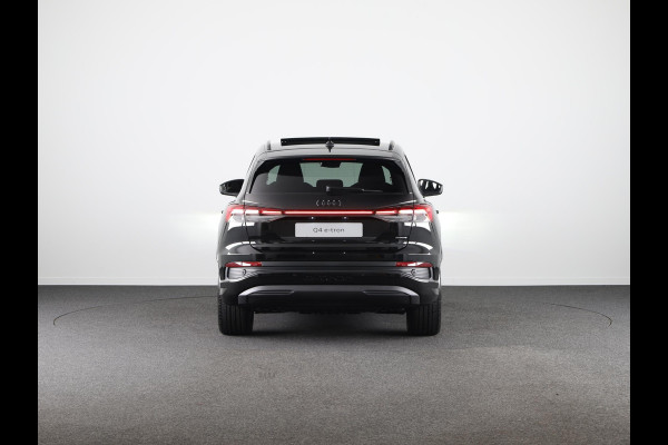 Audi Q4 e-tron 45 quattro Advanced edition 82 kWh Panoramadak, assistentiepakket, comfortpakket, optiekpakket zwart plus, privacy glass