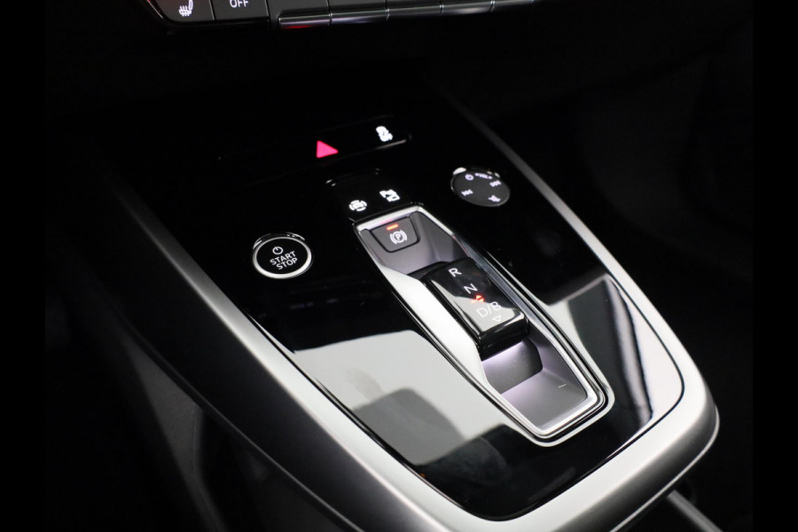 Audi Q4 e-tron 45 quattro Advanced edition 82 kWh Panoramadak, assistentiepakket, comfortpakket, optiekpakket zwart plus, privacy glass