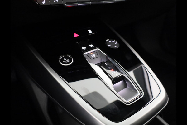 Audi Q4 e-tron 45 quattro Advanced edition 82 kWh Panoramadak, assistentiepakket, comfortpakket, optiekpakket zwart plus, privacy glass