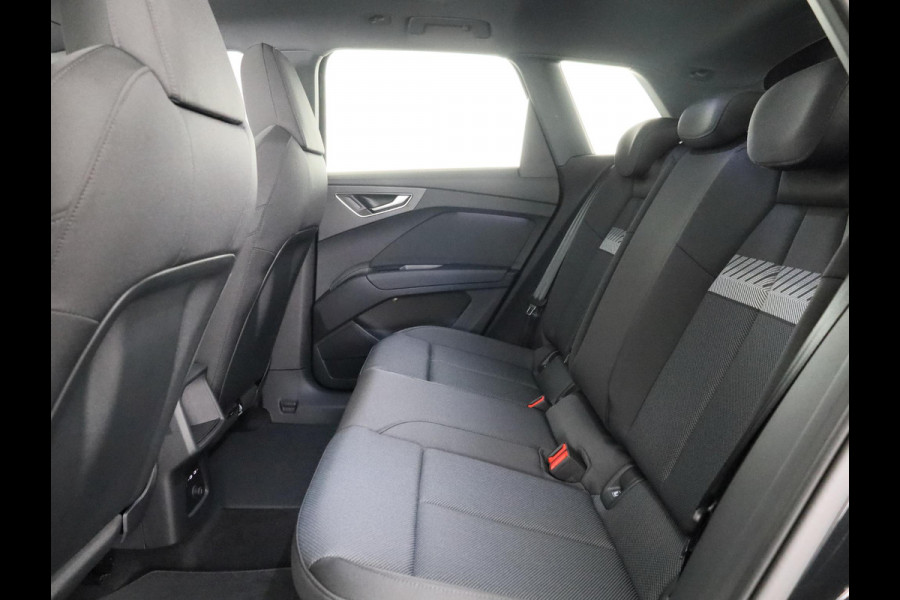 Audi Q4 e-tron 45 quattro Advanced edition 82 kWh Panoramadak, assistentiepakket, comfortpakket, optiekpakket zwart plus, privacy glass