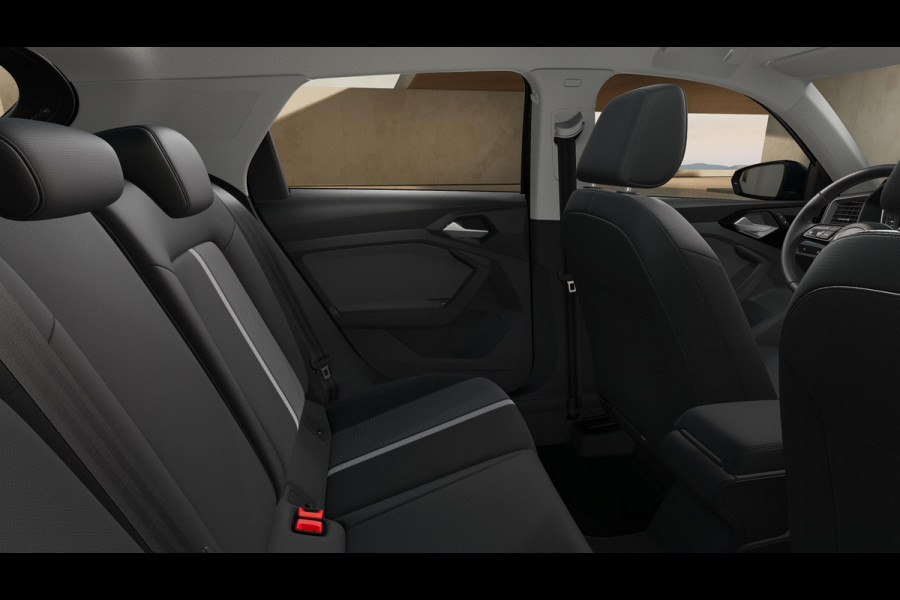Audi A1 25 TFSI Advanced edition Lm velgen 17", automatische airconditioning 2 zone, optiek pakket zwart, parkeersensoren achter