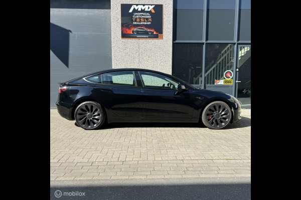 Tesla Model 3 Performance Zwart MiC + EAP